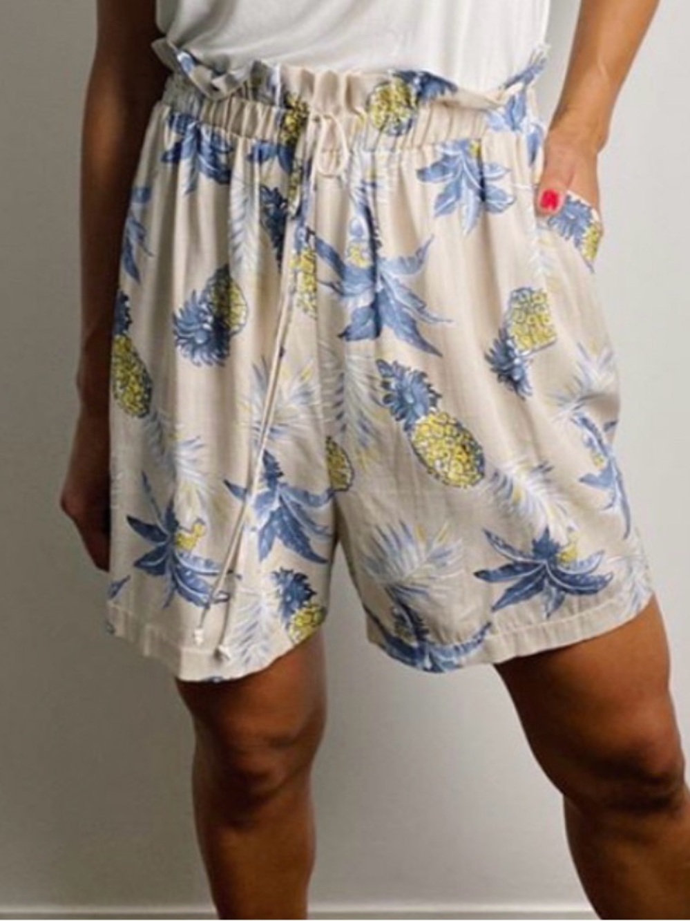 Women’s Pineapple Print Elastic Waist Cream Shorts